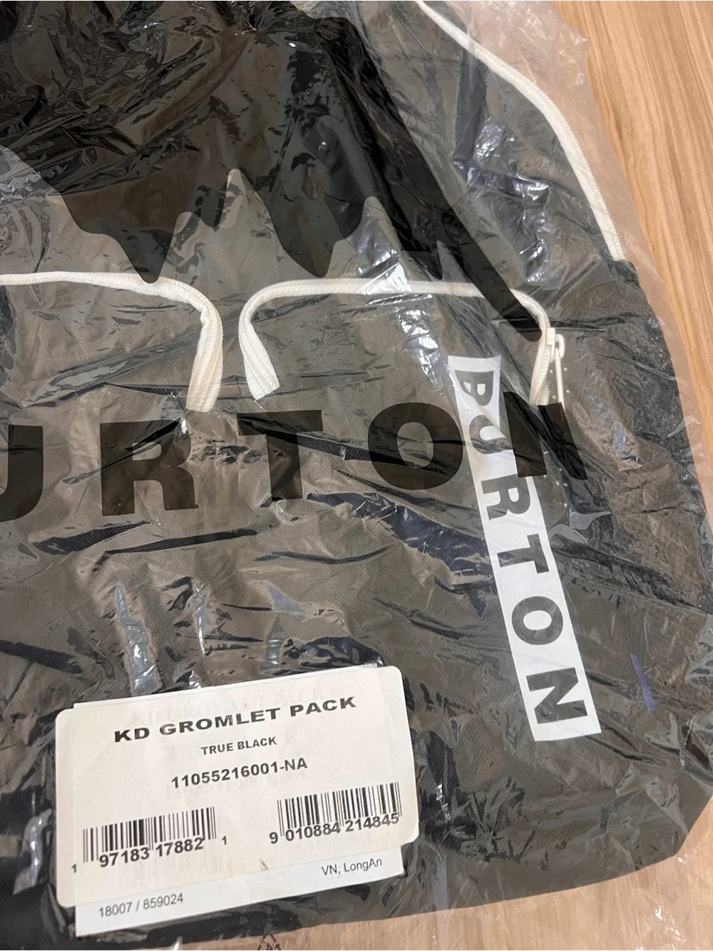Burton Kids Gromlet 15L True Black Backpack  with White Trim